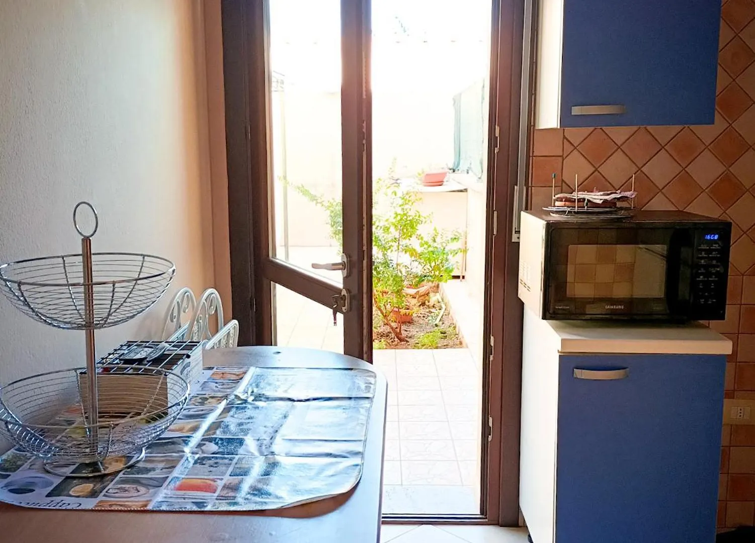 Domumontegrappa - Appartamento Indipendente Con Giardino - Sestu Apartment