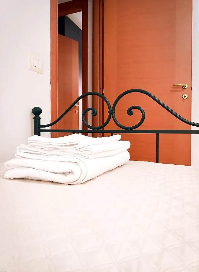 Apartment Domumontegrappa - Appartamento Indipendente Con Giardino - Sestu