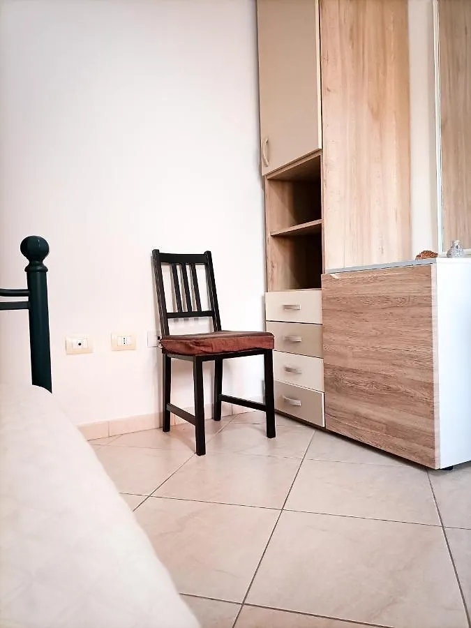 Apartment Domumontegrappa - Appartamento Indipendente Con Giardino - Sestu Italy